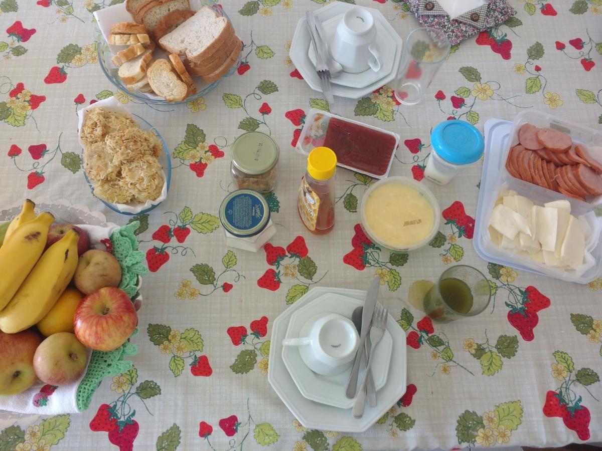 Um Quarto Em Casa Agradavel Переке Екстериор снимка